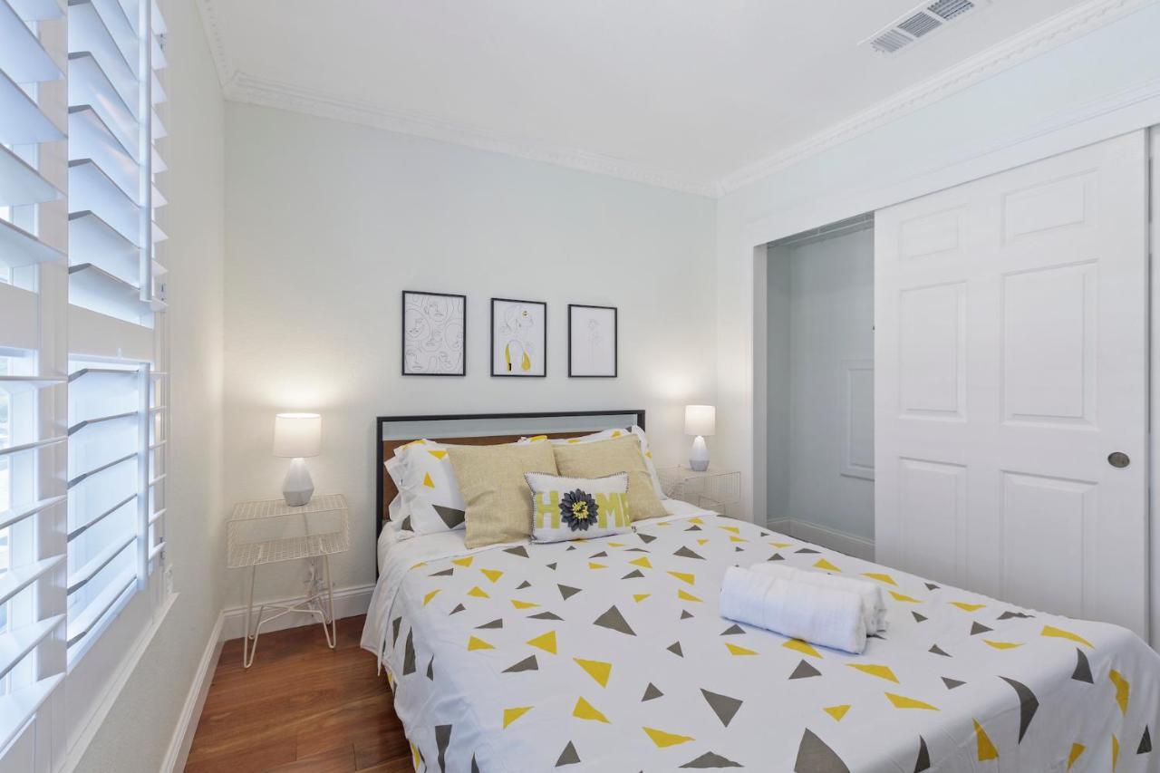 @ Marbella Lane - Buckingham Place Laundry + P パシフィカ エクステリア 写真